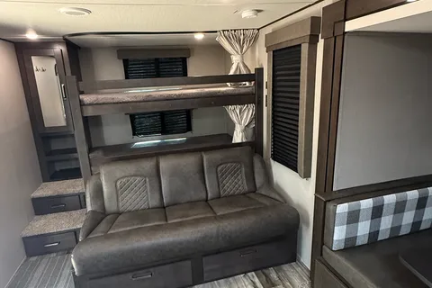 Island vibes RV Rental