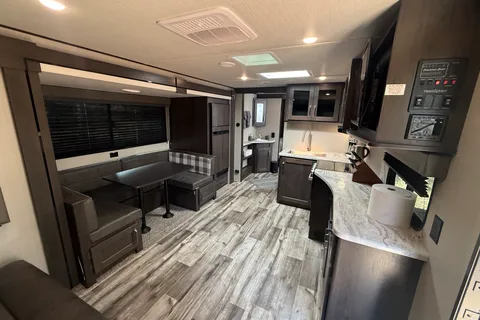 Island vibes RV Rental