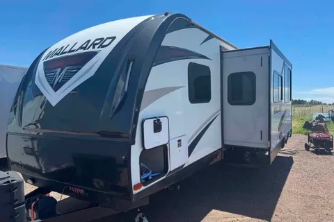Scooter’s Heartland M26 Travel Trailer