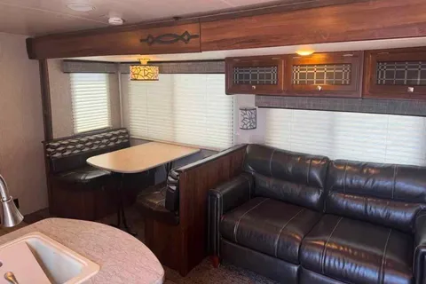 Scooter’s Heartland M26 Travel Trailer
