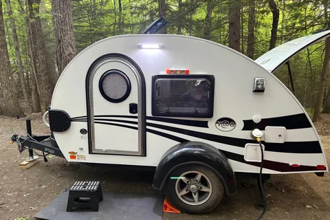 Stylish Teardrop Getaway - Perfect for 2 - Simple, Stress-Free Camping