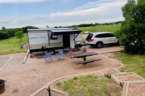 🚐 The Campventure Cruiser 🚐 Sleeps 6 • Dutchman Travel Trailer • Ready for adventure!