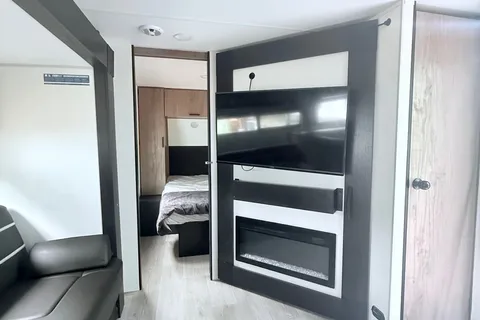 Keri's Forest River Cherokee 26KF Travel Trailer