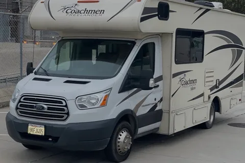 Best on Gas RV – Save on Fuel + Solar Powered