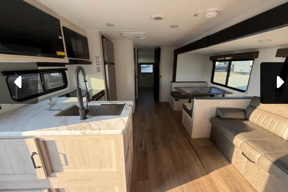 MC Forest River Palomino Puma Travel Trailer