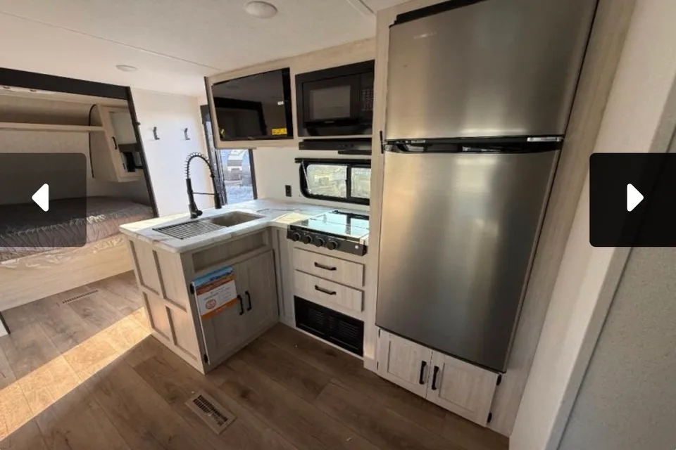 MC Forest River Palomino Puma Travel Trailer