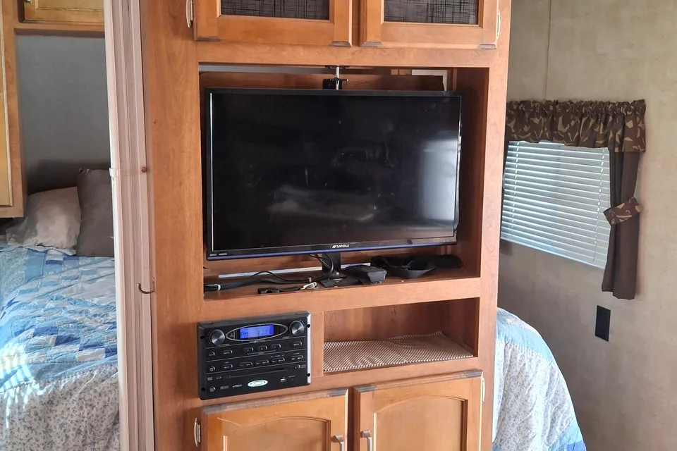 Adams Family Springdale SG282BH Travel Trailer