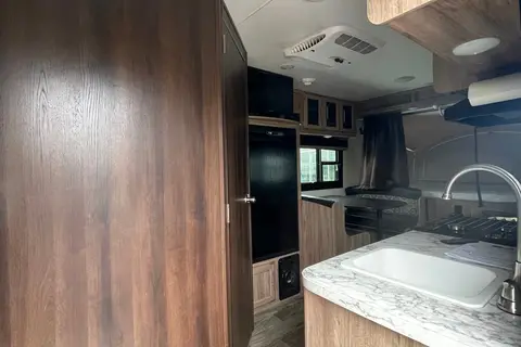 Angelle's Jayco Jay Feather X17Z Hybrid