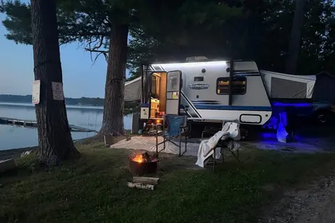 Angelle's Jayco Jay Feather X17Z Hybrid