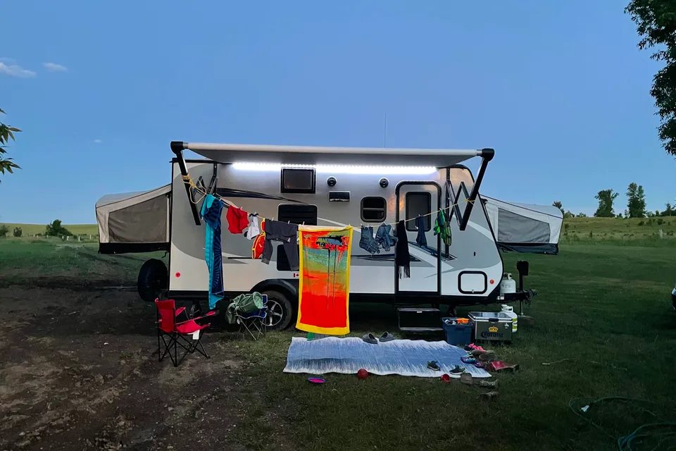 Sarah and Chris's Jayco 17FXD Hybrid