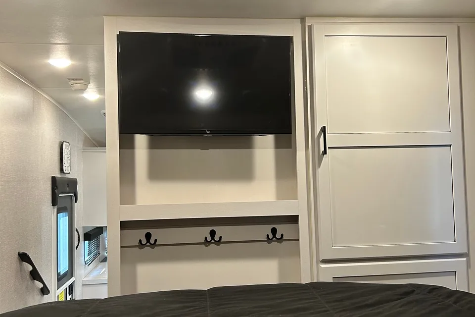 Your Home Away From Home-Jayco Eagle 2025 Fifth Wheel