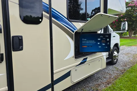 Thor Motor Coach Freedom Elite 30FE Bunkhouse
