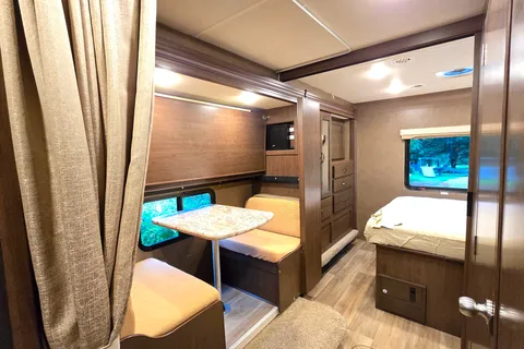 Thor Motor Coach Freedom Elite 30FE Bunkhouse