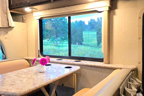 Thor Motor Coach Freedom Elite 30FE Bunkhouse