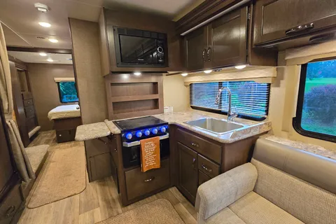 Thor Motor Coach Freedom Elite 30FE Bunkhouse
