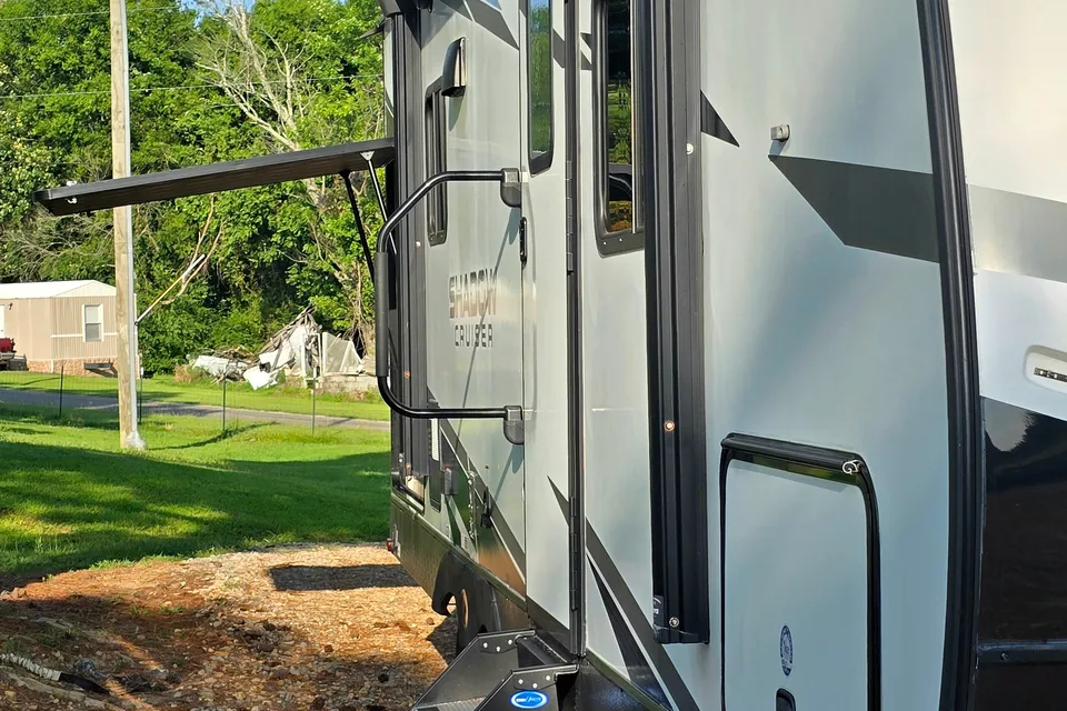 Adventure Awaits in this Camper!