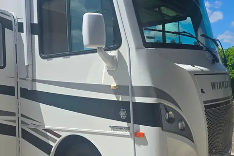 La city Winnebago Intent Class A