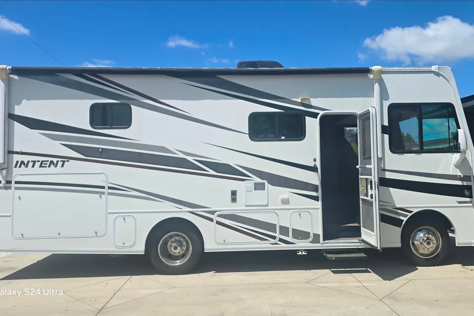 La city Winnebago Intent Class A