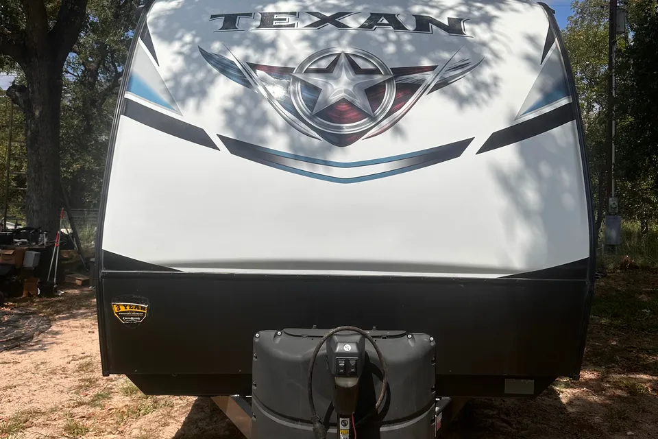 Jake's Crossroads Texan rb29 Travel Trailer