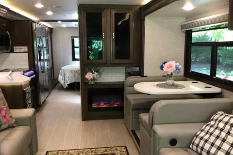 Baboo's Big Bus