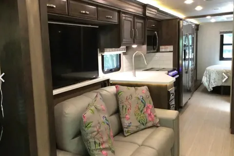 Baboo's Big Bus