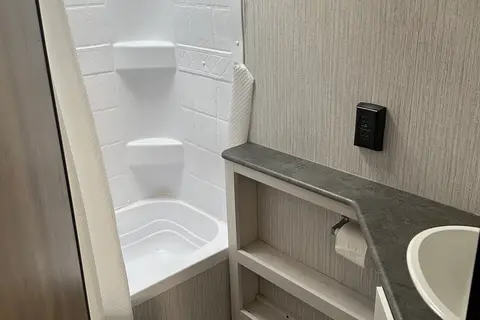 RS Locatif Loc - La Suite sur Roue - 8 Voyageurs  - Clés en main - Puma XLE lite 2021
