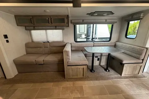 RS Locatif Loc - La Suite sur Roue - 8 Voyageurs  - Clés en main - Puma XLE lite 2021