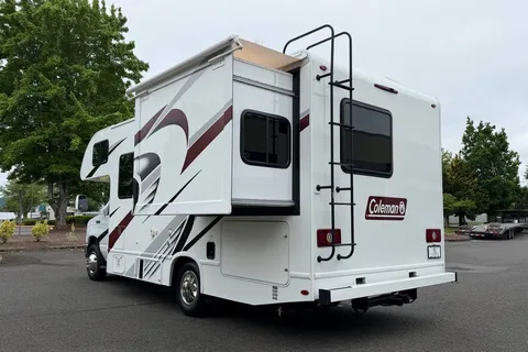 ⭐ Pacific Northwest Adventure RV • Starlink • Sleeps 6