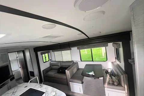 2021 Keystone Bullet 330BHS TT, Sleeps up to 10!
