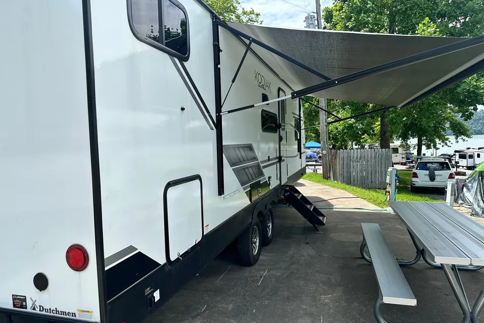 Gardner's Dutchmen Kodiak Travel Trailer