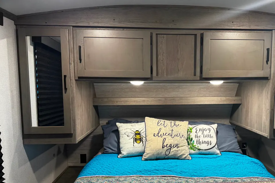 Candace 's Keystone Outback 291ubh Travel Trailer