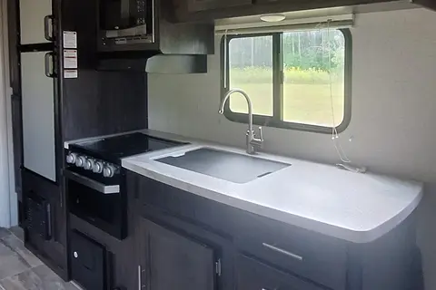 ACME Adventure-Ready Kodiak