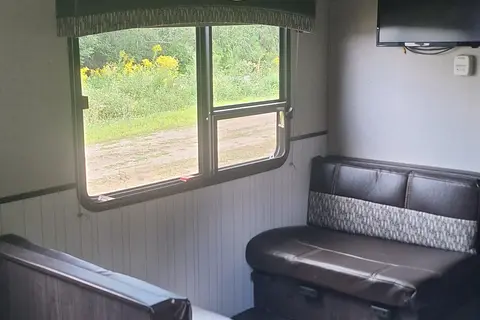 ACME Adventure-Ready Kodiak