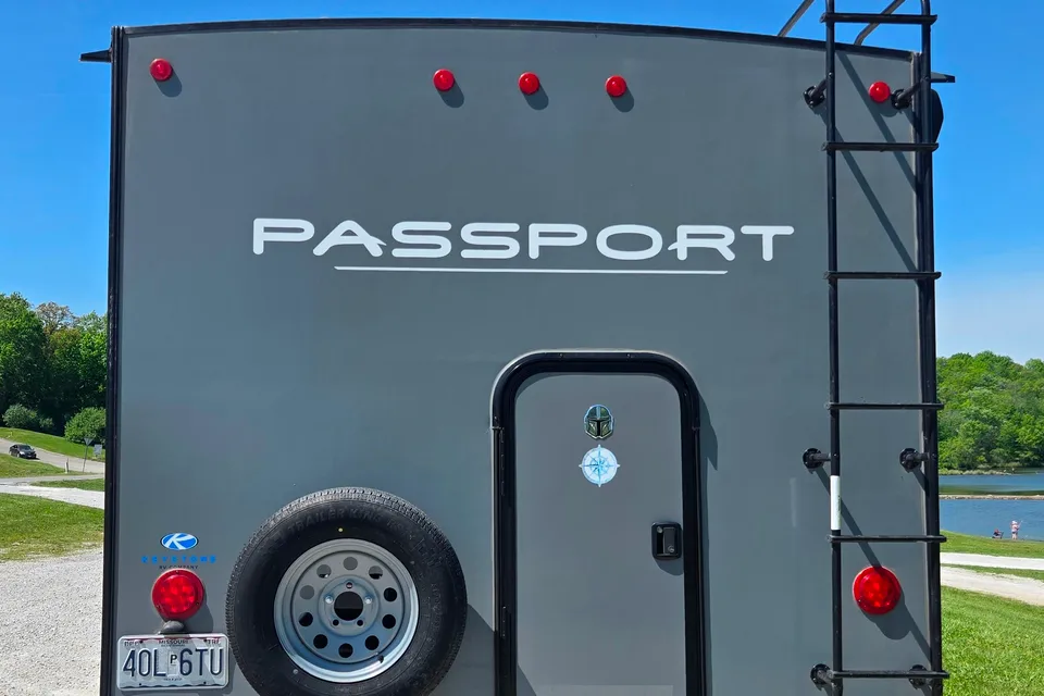 Paul's Keystone Passport SL 219 BH Travel Trailer