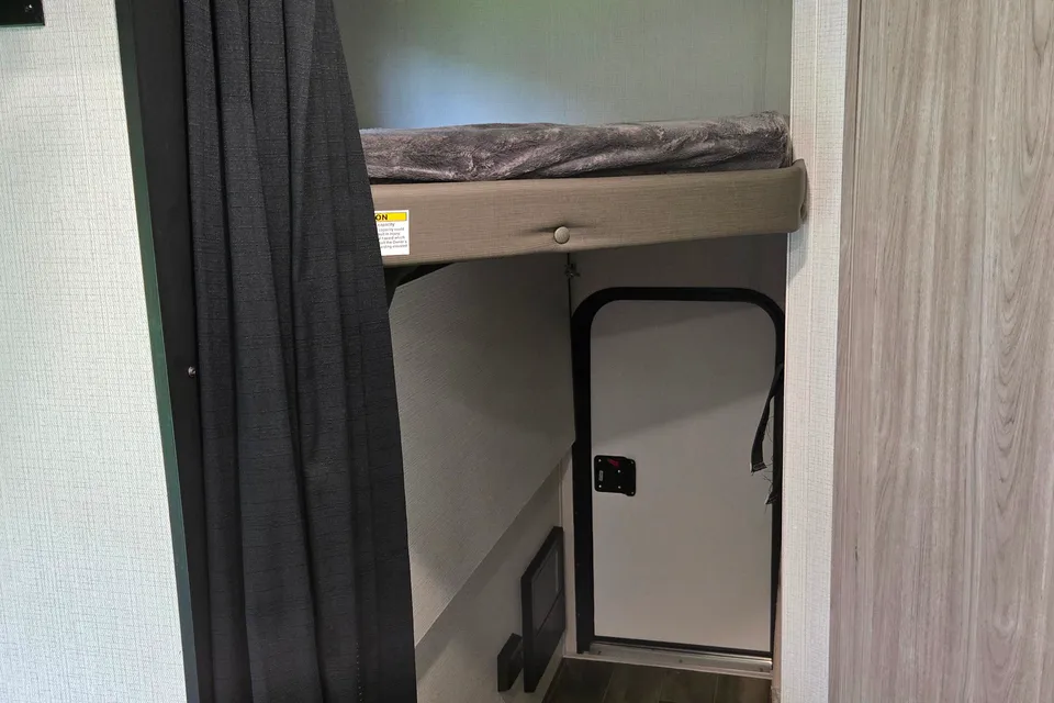 Paul's Keystone Passport SL 219 BH Travel Trailer