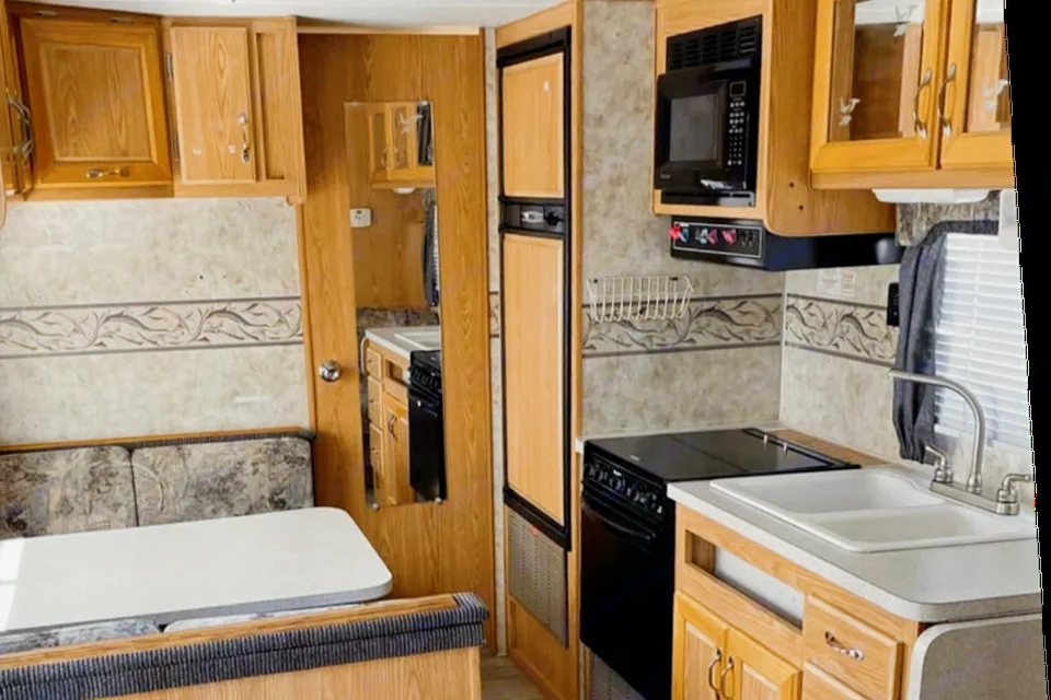 $150 per day  California Northwood Mfg Nash Fifth Wheel