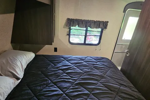 Richard's 2019 Keystone Springdale 30 foot (Bring the group)