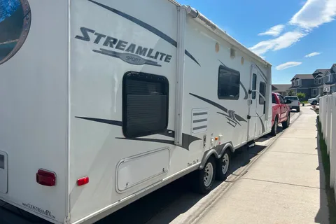 2011 Gulf Stream Stream Lite Sport-FULLY STOCKED!!!