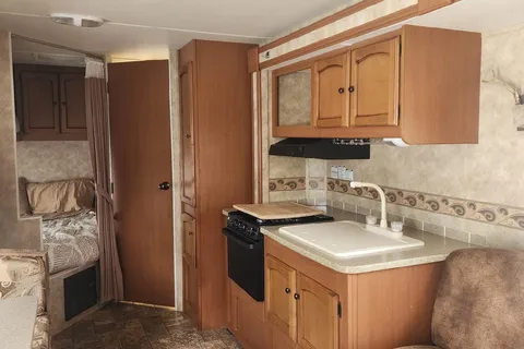 2011 Gulf Stream Stream Lite Sport-FULLY STOCKED!!!