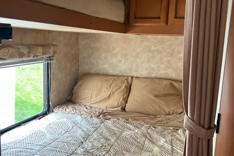 2011 Gulf Stream Stream Lite Sport-FULLY STOCKED!!!