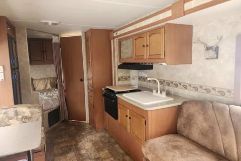 2011 Gulf Stream Stream Lite Sport-FULLY STOCKED!!!