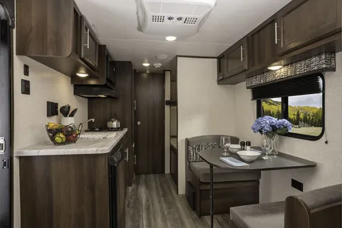 Lesley and Sarah's Jayco Flight SLX7 174bh Travel Trailer (Aka Betty)