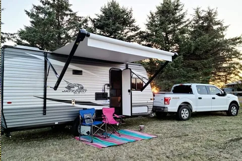 Lesley and Sarah's Jayco Flight SLX7 174bh Travel Trailer (Aka Betty)