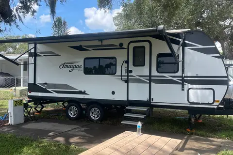 Donald's Grand Design Imagine 22MLE Travel Trailer