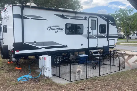Donald's Grand Design Imagine 22MLE Travel Trailer