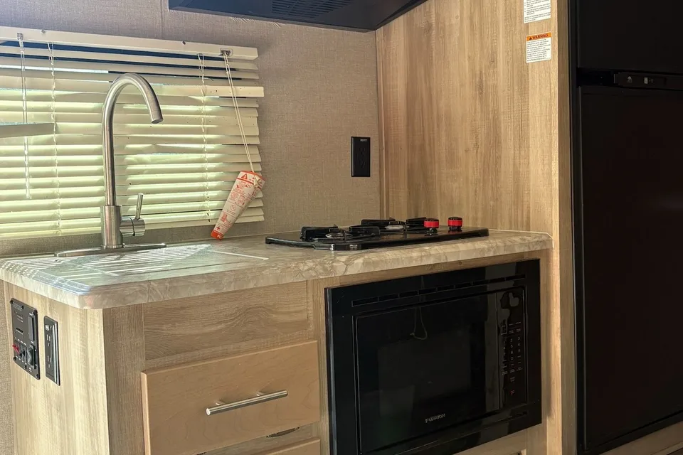 ZAK Coachmen Catalina 174 BH Roulott