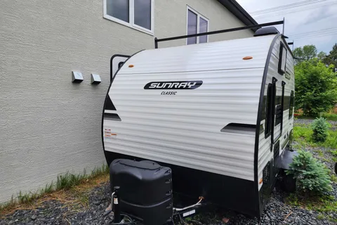 Sunray 149,Very Light Trailer!!!