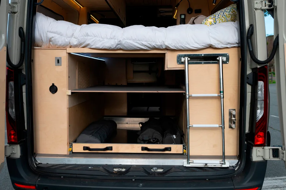 RVanity Sprinter 144 High Roof AWD: Go anywhere in comfort and safety