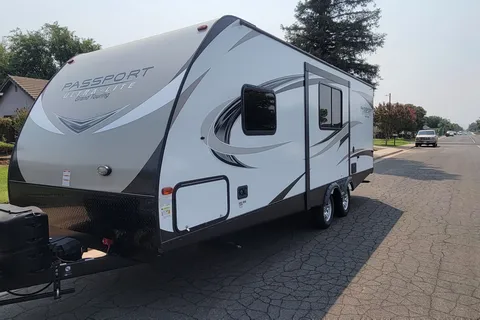 2019 Keystone Passport near Sequoia and Yosemite 