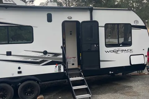 Forest River Wolf Pack 25-14 Toy Hauler